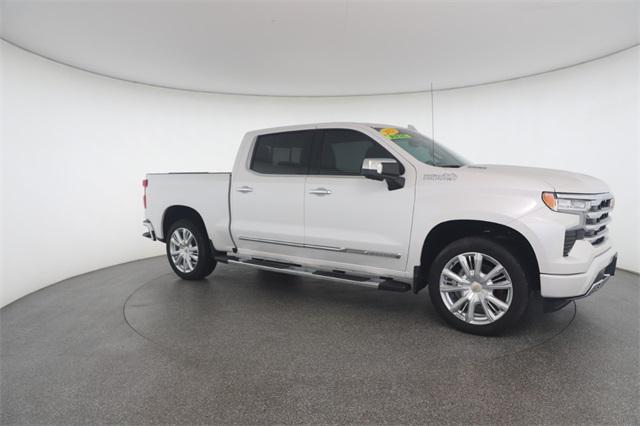 Photo of 2023 Pearl Chevrolet Silverado 1500