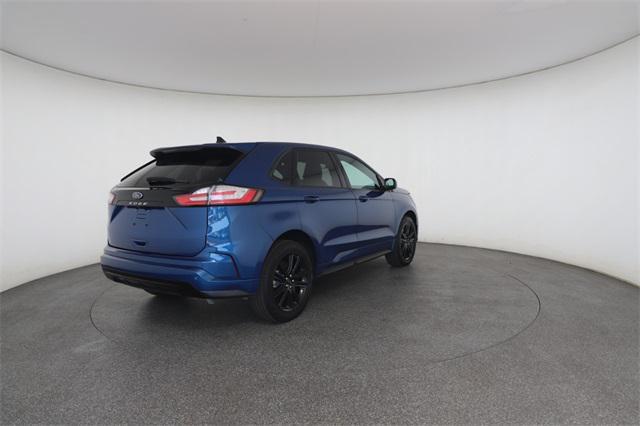 Photo of 2023 ATLAS BLUE Ford Edge