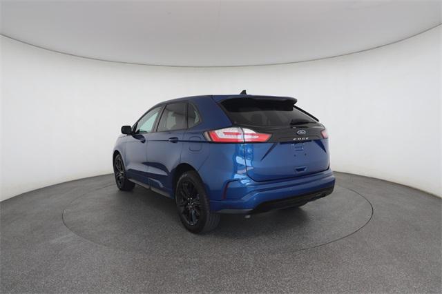 Photo of 2023 ATLAS BLUE Ford Edge