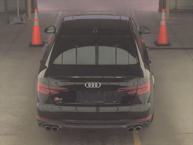 Photo of 2018 Black Audi S4