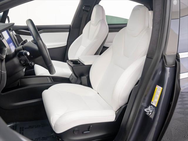 Photo of 2019 Solid Black Tesla Model X