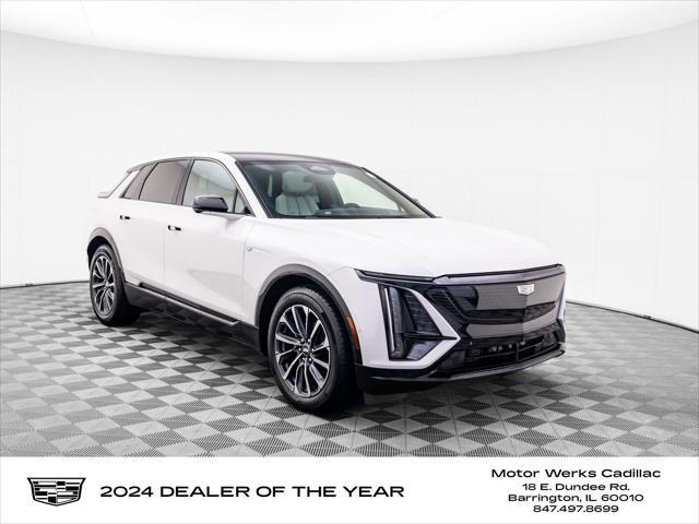 Photo of 2025 Crystal White Tricoat Cadillac LYRIQ