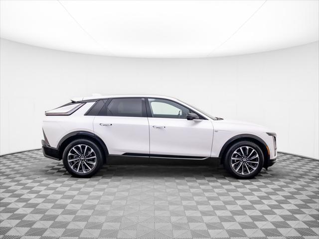 Photo of 2025 Crystal White Tricoat Cadillac LYRIQ