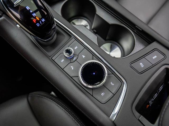 Photo of 2025 Stellar Black Metallic Cadillac XT5