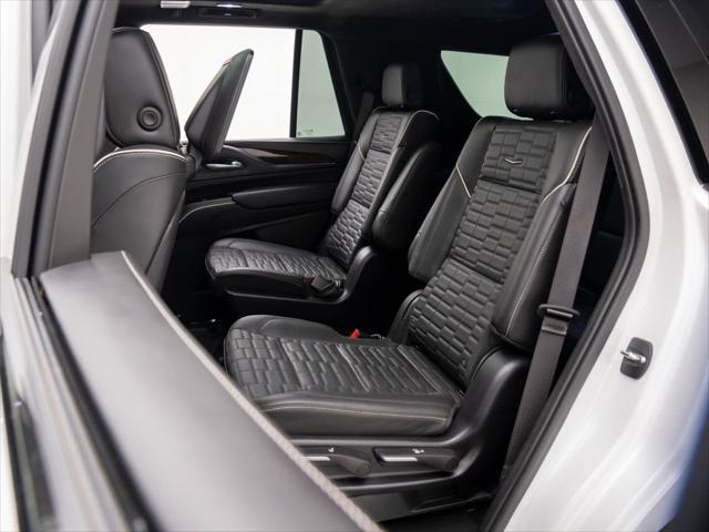 Photo of 2023 Crystal White Tricoat Cadillac Escalade