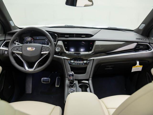 Photo of 2025 Stellar Black Metallic Cadillac XT6