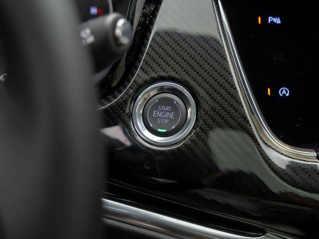 Photo of 2025 Stellar Black Metallic Cadillac XT6