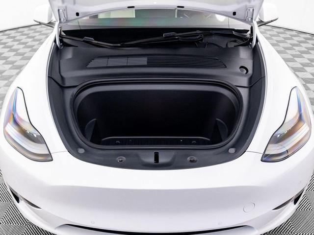 Photo of 2021 Pearl White Multi-Coat Tesla Model Y
