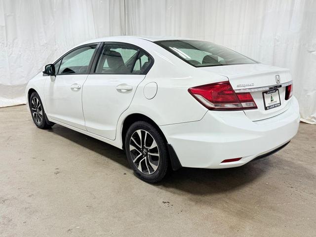 Photo of 2013 Taffeta White Honda Civic