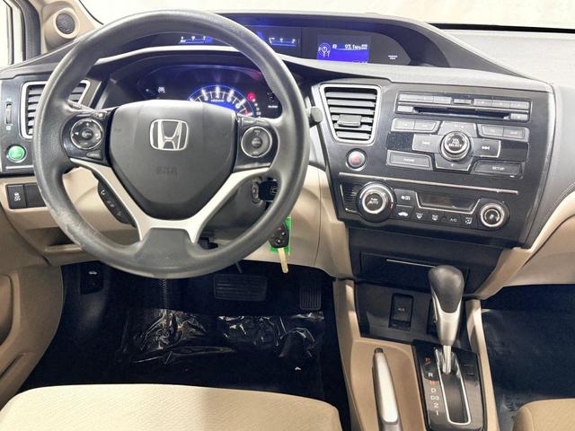 Photo of 2013 Taffeta White Honda Civic