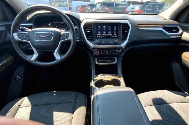 Photo of 2022 Summit White GMC Acadia