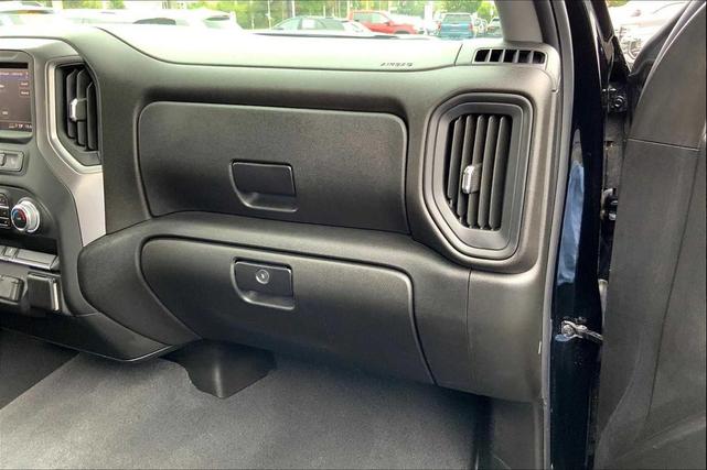 Photo of 2024 Onyx Black GMC Sierra 1500