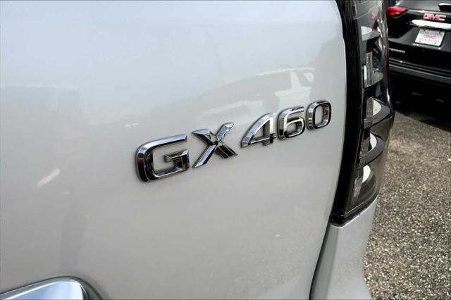 Photo of 2023 Eminent White Pearl Lexus GX 460