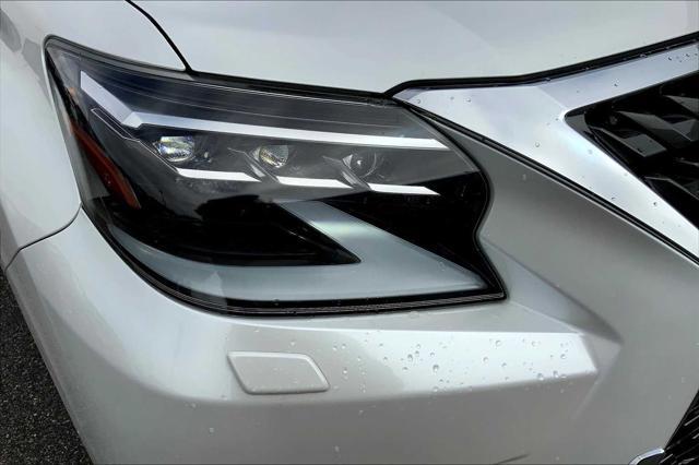 Photo of 2023 Eminent White Pearl Lexus GX 460