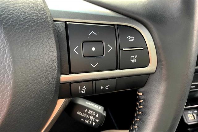 Photo of 2023 Eminent White Pearl Lexus GX 460