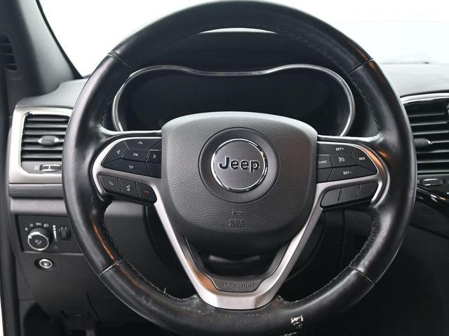 Photo of 2020 Bright White Clearcoat Jeep Grand Cherokee