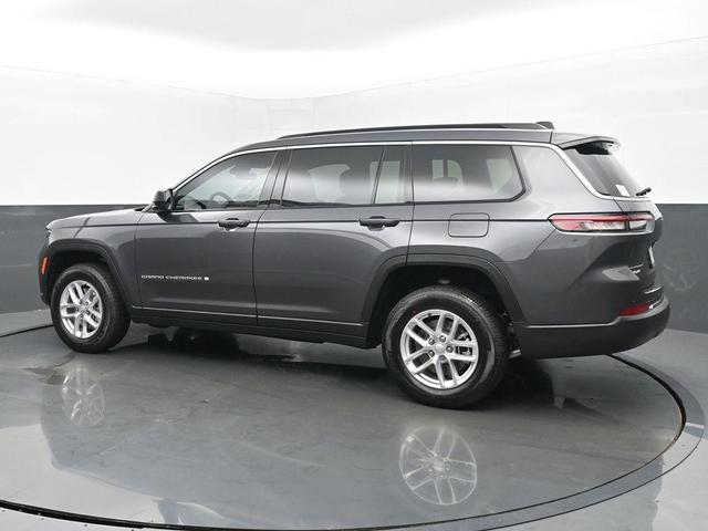 Photo of 2025 Metallic Jeep Grand Cherokee L