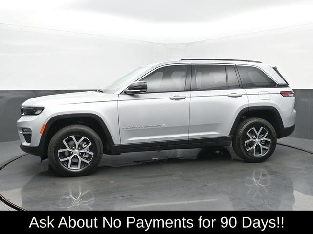 Photo of 2025 Silver Zynith Jeep Grand Cherokee
