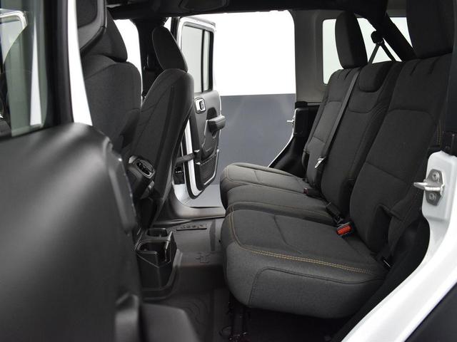 Photo of 2024 Bright White Clearcoat Jeep Wrangler