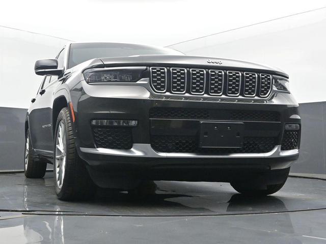 Photo of 2022 Rocky Mountain Pearlcoat Jeep Grand Cherokee L