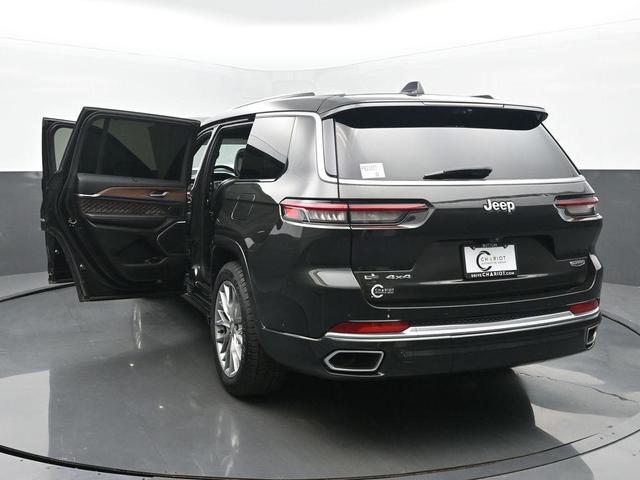 Photo of 2022 Rocky Mountain Pearlcoat Jeep Grand Cherokee L