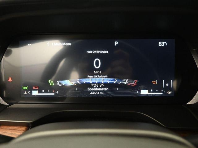 Photo of 2022 Rocky Mountain Pearlcoat Jeep Grand Cherokee L