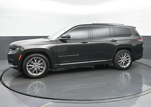 Photo of 2022 Rocky Mountain Pearlcoat Jeep Grand Cherokee L