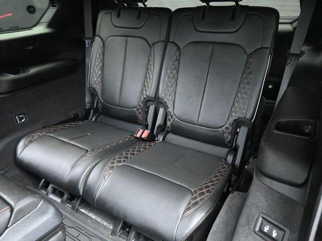 Photo of 2022 Rocky Mountain Pearlcoat Jeep Grand Cherokee L