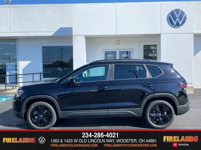 Photo of 2025 Deep Black Pearl Volkswagen Taos