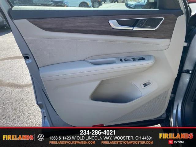 Photo of 2026 Silver Mist Volkswagen Atlas