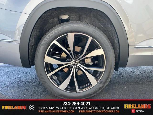 Photo of 2026 Silver Mist Volkswagen Atlas