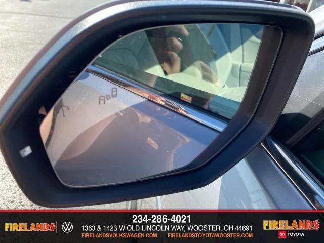 Photo of 2026 Silver Mist Volkswagen Atlas