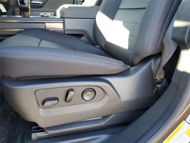 Photo of 2025 Deep Aurora Metallic (Dark Bronze) GMC HUMMER EV Pickup