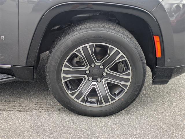 Photo of 2022 Baltic Gray Metallic Clearcoat Jeep Wagoneer