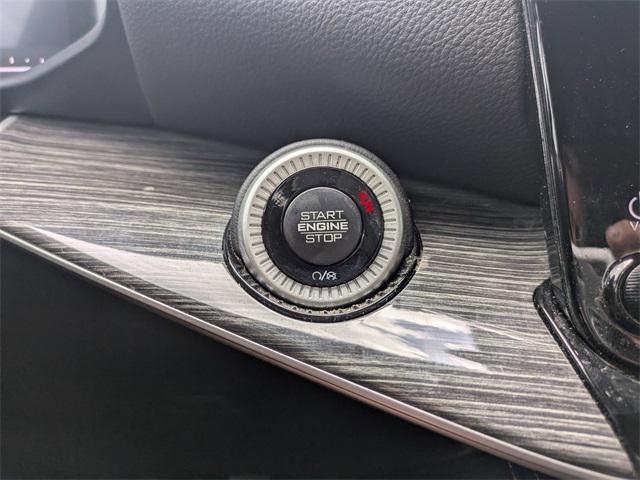 Photo of 2022 Baltic Gray Metallic Clearcoat Jeep Wagoneer