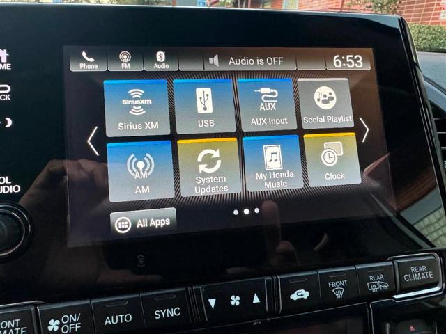 Photo of 2019 White Honda Odyssey