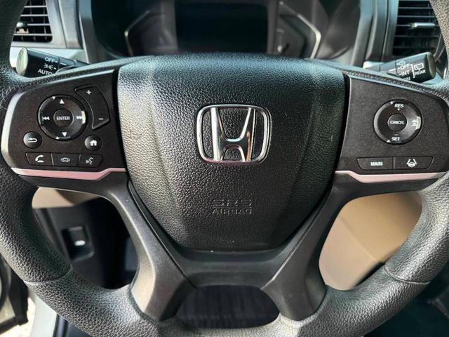 Photo of 2019 White Honda Odyssey