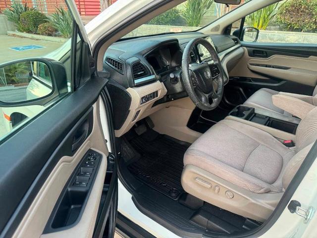 Photo of 2019 White Honda Odyssey