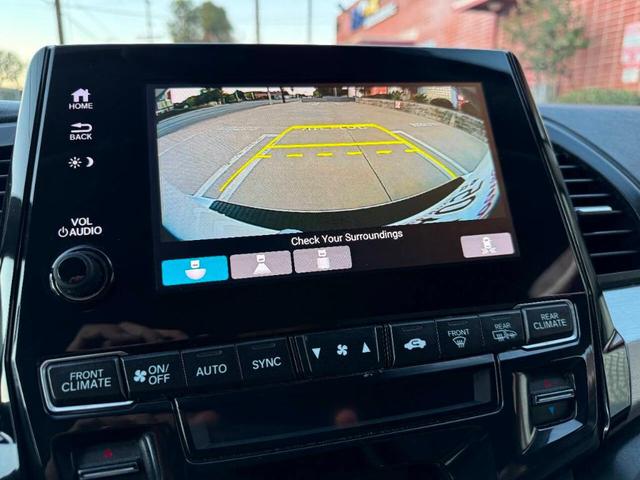 Photo of 2019 White Honda Odyssey