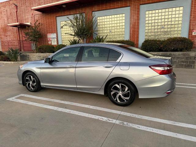 Photo of 2017 Silver Honda Accord