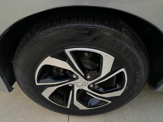 Photo of 2017 Silver Honda Accord