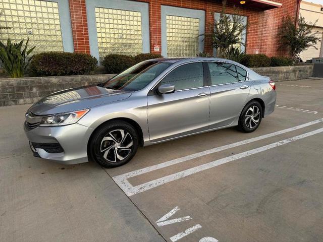Photo of 2017 Silver Honda Accord