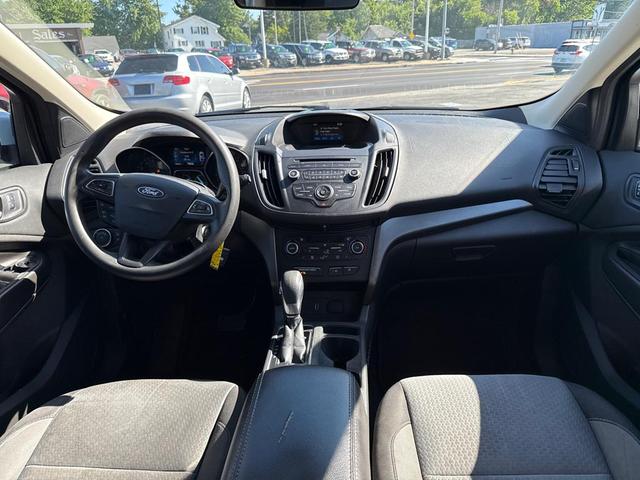 Photo of 2018 WHITE Ford Escape