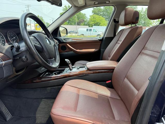 Photo of 2012 Deep Sea Blue Metallic BMW X5