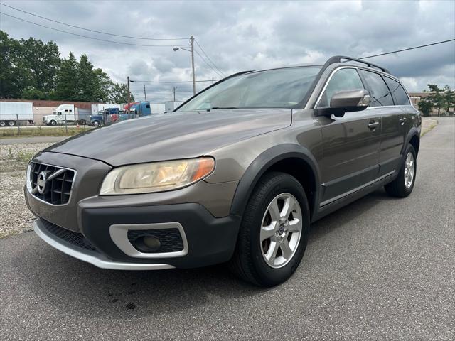 Photo of 2011 BROWN Volvo XC70
