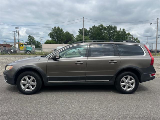 Photo of 2011 BROWN Volvo XC70