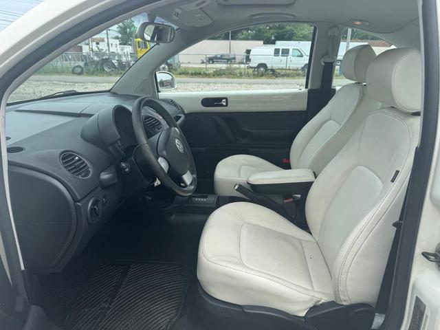 Photo of 2008 Campanella White Volkswagen New Beetle