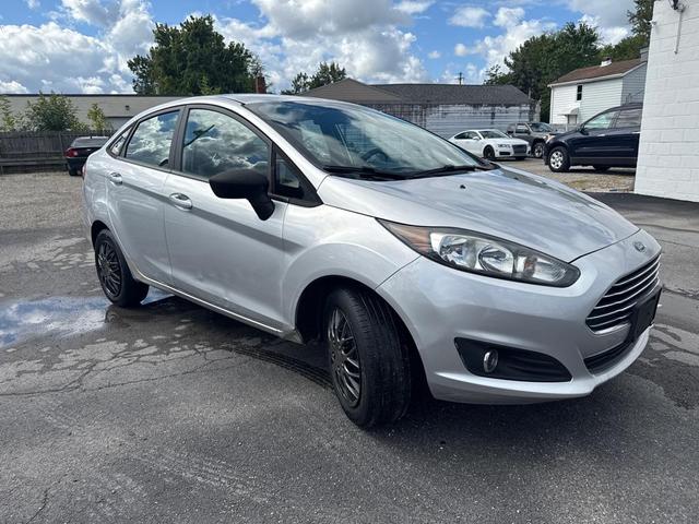 Photo of 2019 Ingot Silver Metallic Ford Fiesta