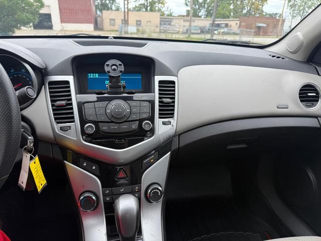Photo of 2013 Atlantis Blue Metallic Chevrolet Cruze