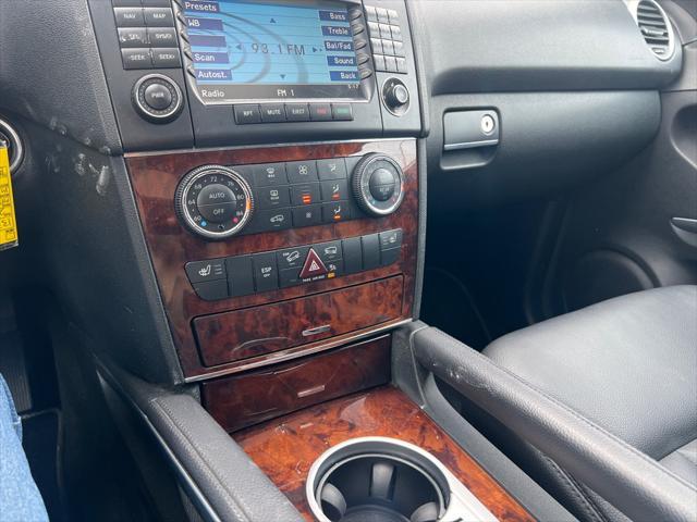 Photo of 2008 BLACK Mercedes-Benz M-Class